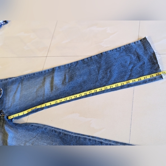 Corelli Women’s jeans, size 12 wide leg zipper bottom - Picture 6 of 16